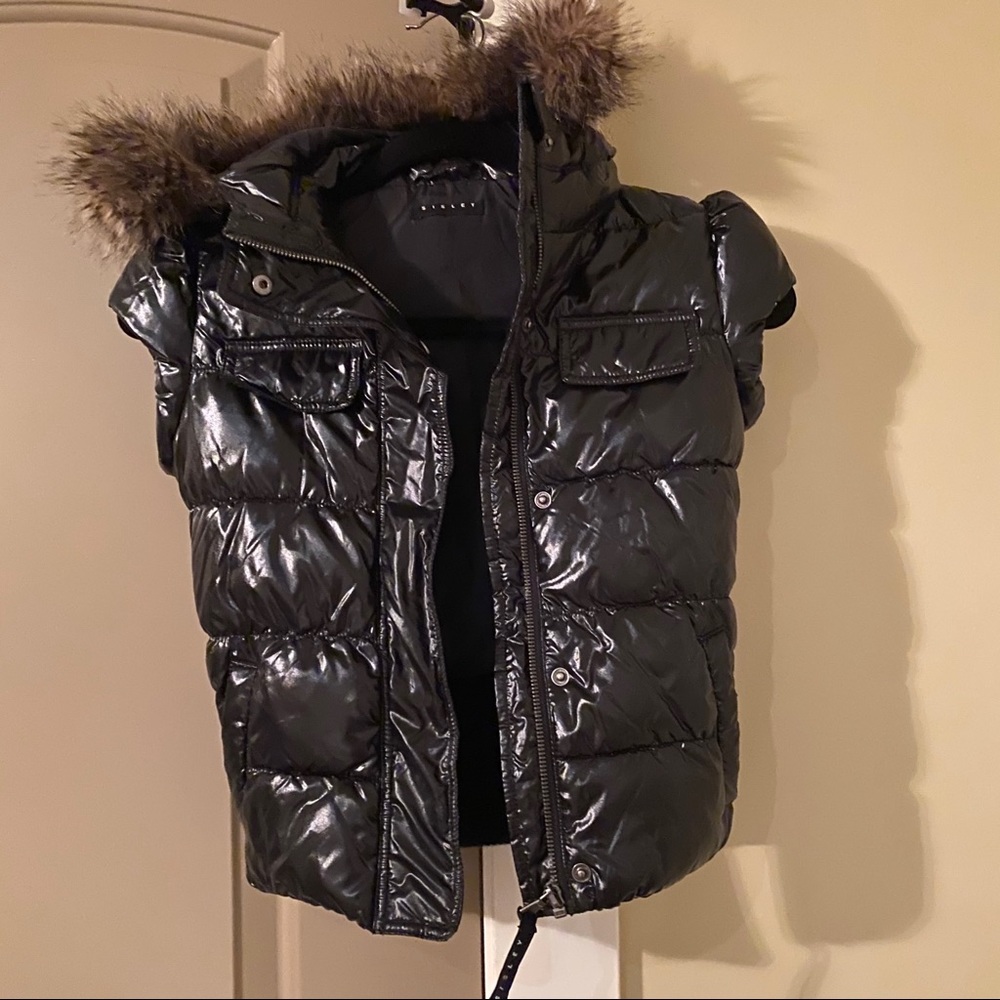 Sisley by Benetton Black Faux Fur Vest Girls Small fits 6/7